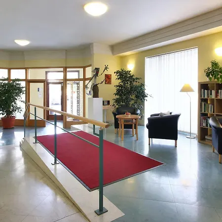 Отель City Apart Hotel Brno 3*