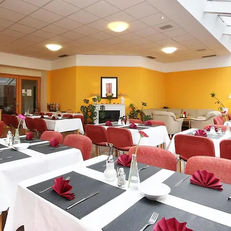 City Apart Hotel Brno 3* Брно