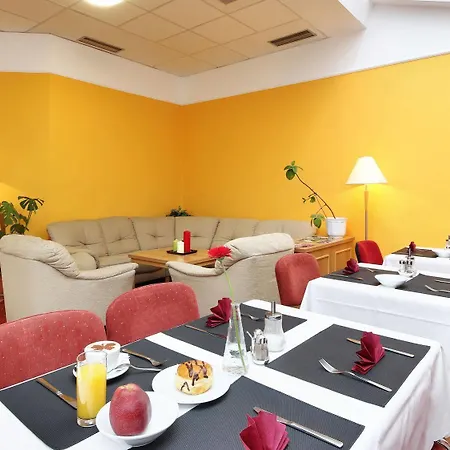 City Apart Hotel Brno Отель