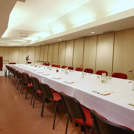 Отель City Apart Hotel Brno 3*