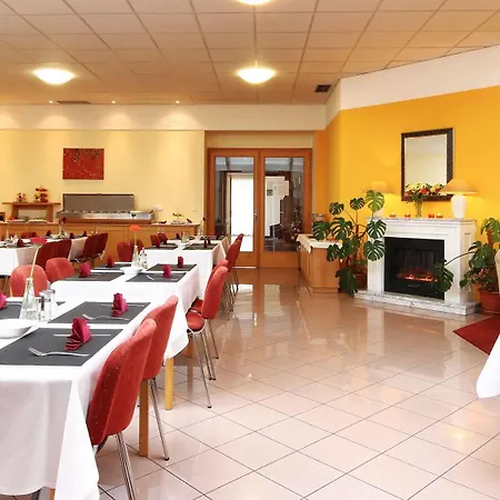 City Apart Hotel Brno Брно